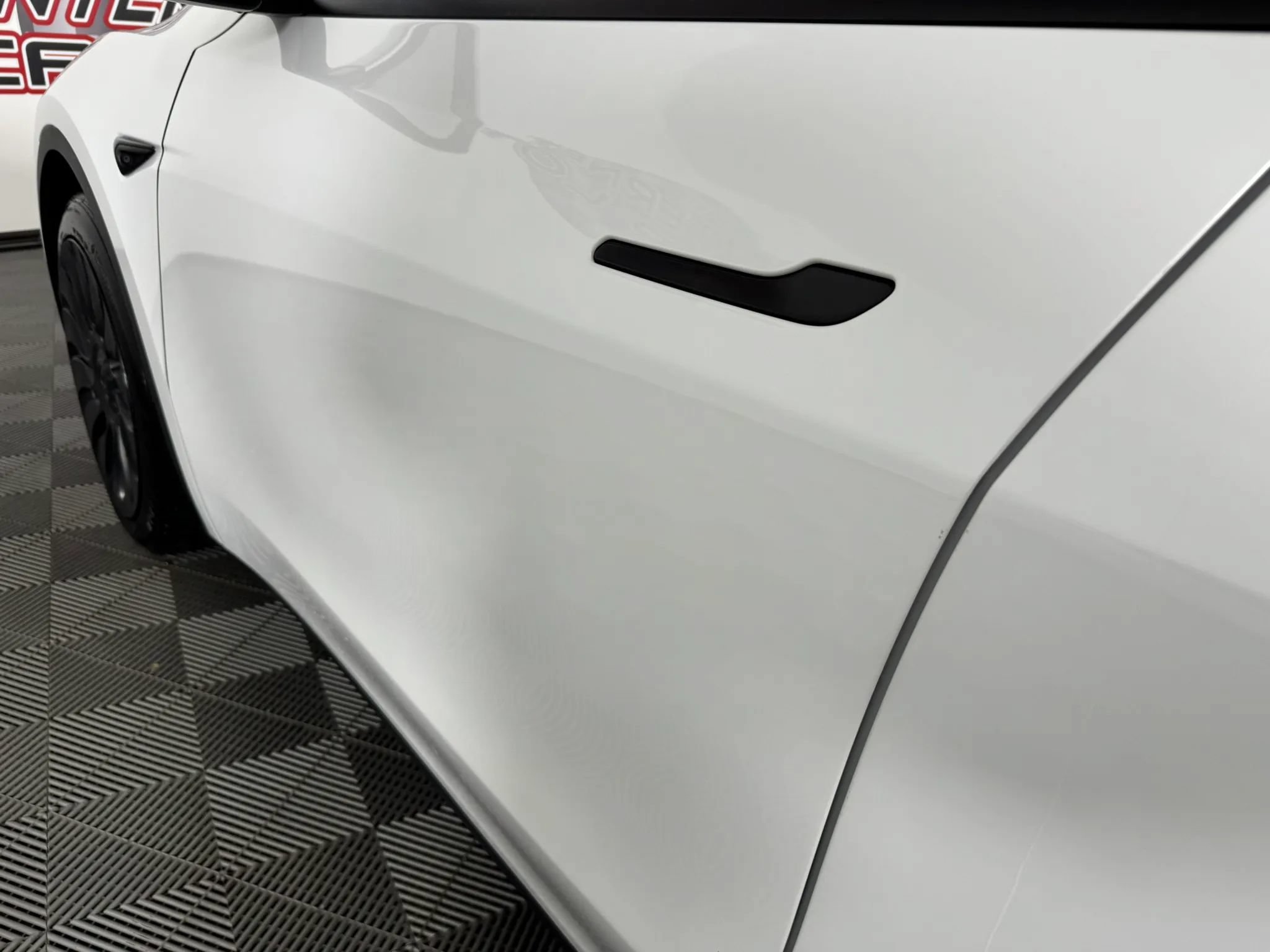 Used 2020 Tesla Model Y Long Range AWD/4WD image 24
