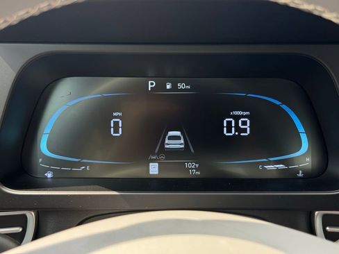 Used 2025 Hyundai Elantra Sport image 23