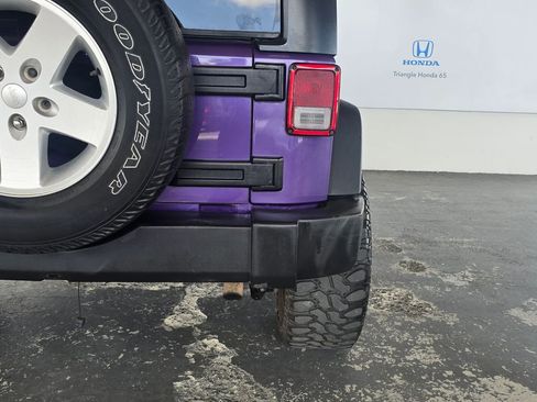 Used 2018 Jeep Wrangler Unlimited Sport S AWD/4WD image 29
