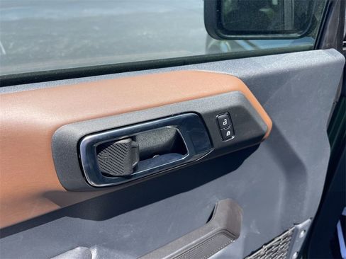 Used 2024 Ford Bronco Outer Banks image 13
