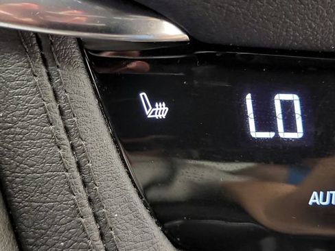 Used 2023 Cadillac XT5 Premium Luxury AWD/4WD image 38