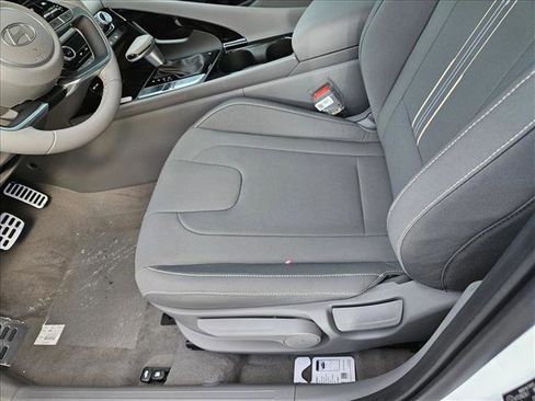 New 2026 Hyundai Elantra SEL Sport Premium w/ Cargo Package image 4