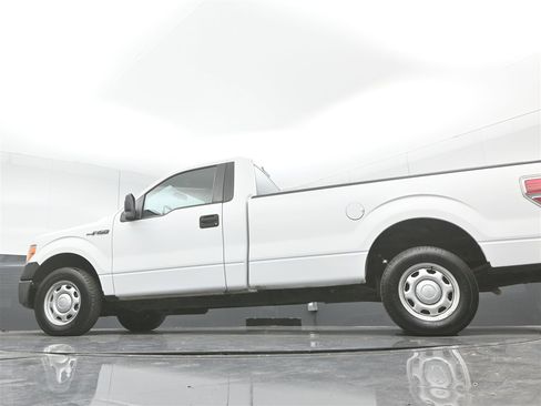Used 2011 Ford F150 XL w/ Trailer Tow Pkg image 29