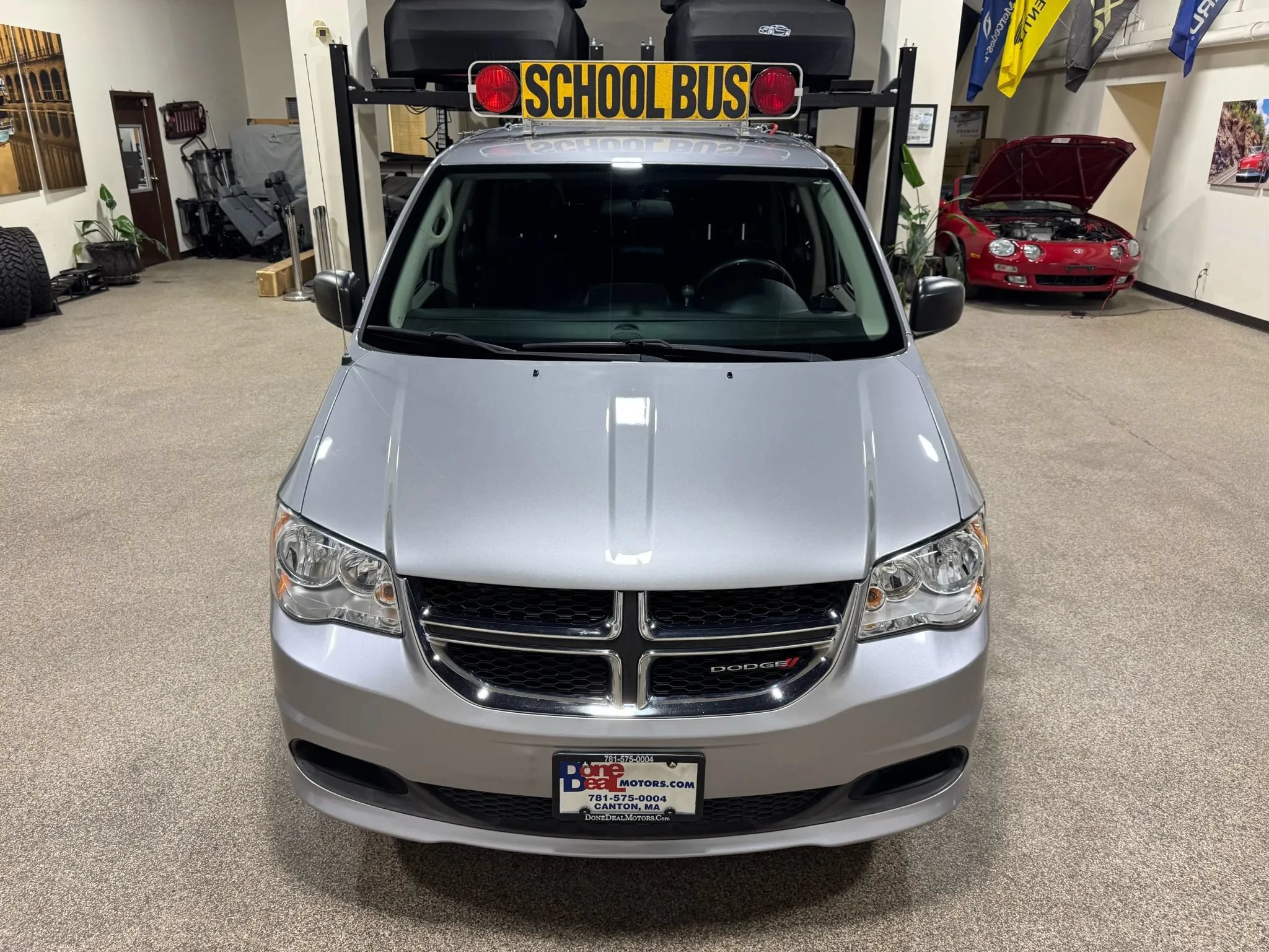 Used 2018 Dodge Grand Caravan SE FWD image 13