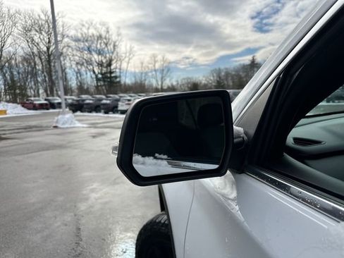 Used 2022 Chevrolet Traverse LT w/ LPO, Floor Liner Package image 14