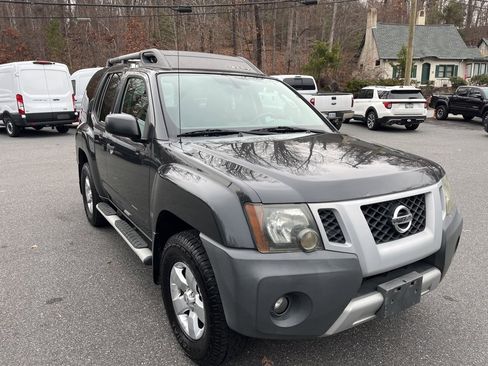 Used 2010 Nissan Xterra S image 1