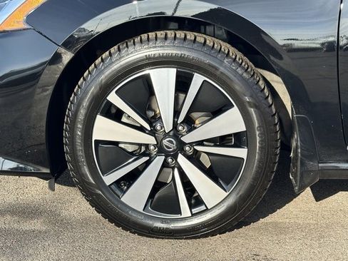 Certified 2020 Nissan Altima 2.5 SV image 9