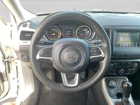 Used 2021 Jeep Compass Latitude AWD/4WD image 16