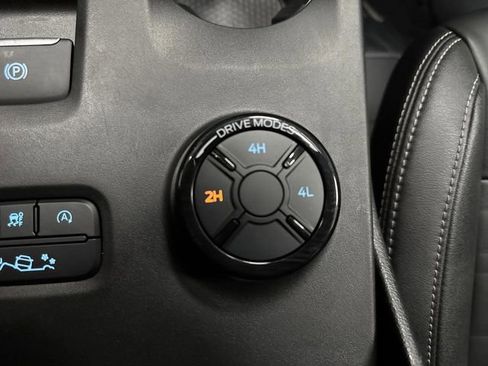 Used 2024 Ford Ranger Lariat w/ FX4 Off-Road Package image 24