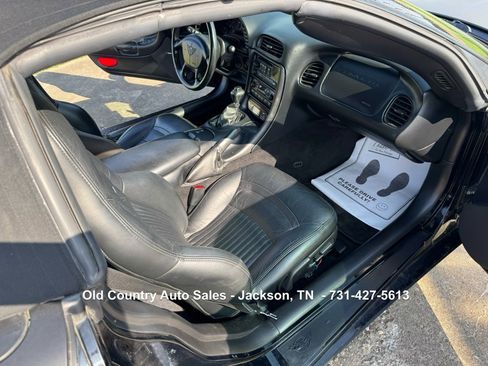 Used 2003 Chevrolet Corvette Convertible w/ Preferred Equipment Group1 image 12