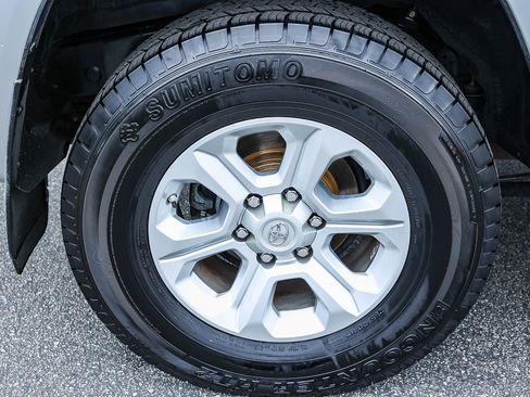 Used 2019 Toyota 4Runner SR5 image 9