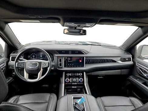 Used 2023 GMC Yukon Denali image 13