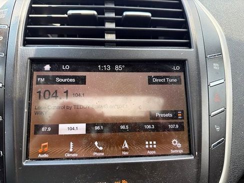 Used 2019 Lincoln MKC Reserve AWD/4WD image 18