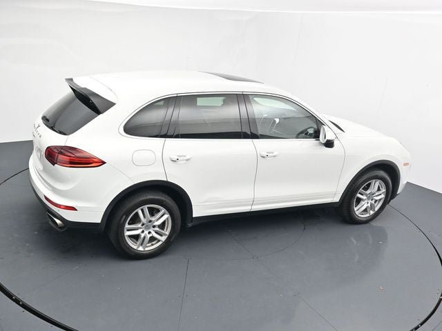 Used 2018 Porsche Cayenne AWD/4WD image 30