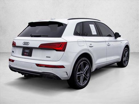 Used 2023 Audi Q5 e Premium Plus w/ Premium Plus Package image 5