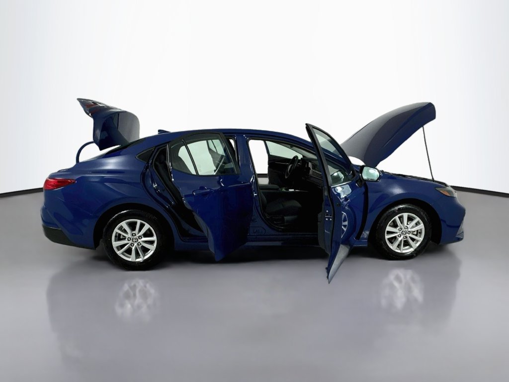 Used 2025 Toyota Camry LE FWD image 24