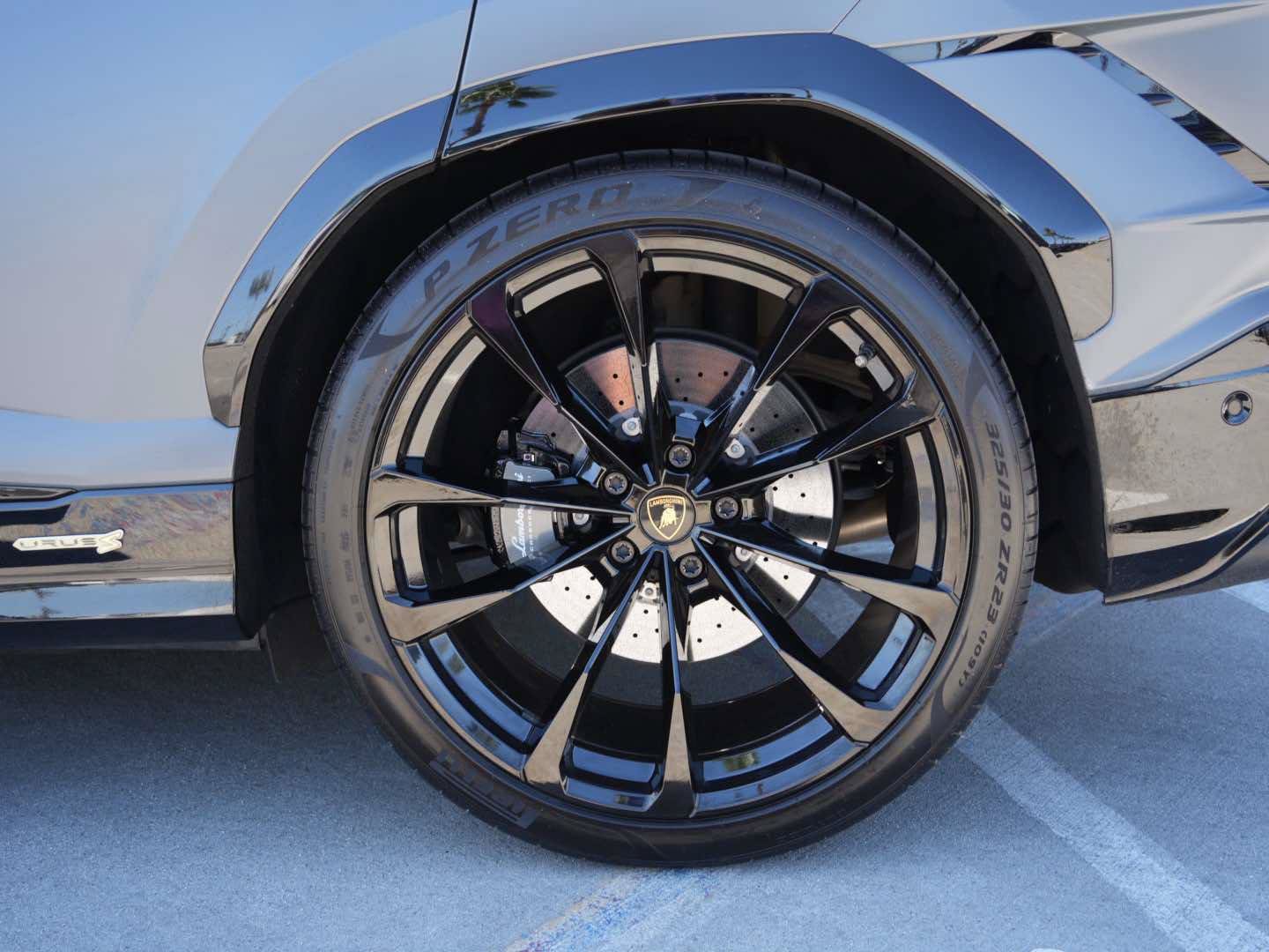 Used 2023 Lamborghini Urus S AWD/4WD image 6