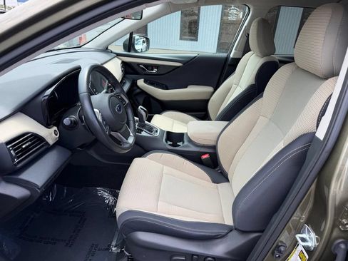 Used 2023 Subaru Outback Premium AWD/4WD image 12