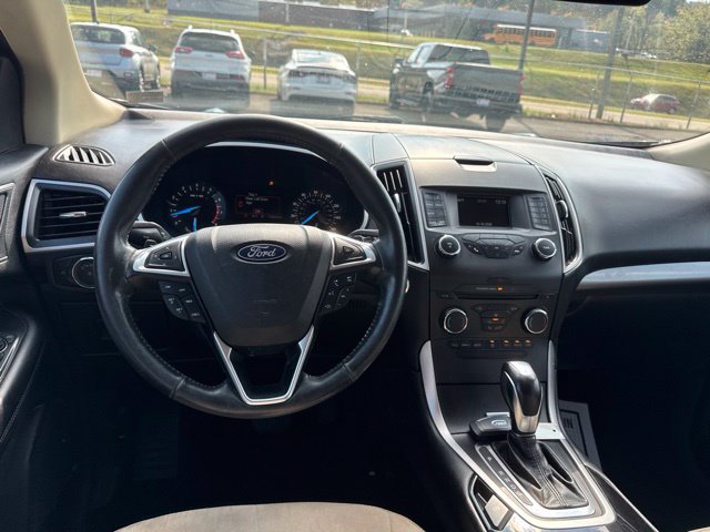Used 2017 Ford Edge SEL AWD/4WD image 13