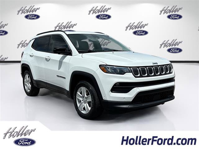 Used 2022 Jeep Compass Latitude w/ Sun and Sound Group AWD/4WD image 1