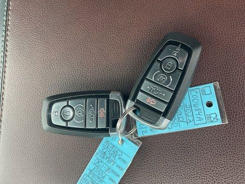 Used 2022 Ford F150 Lariat image 40