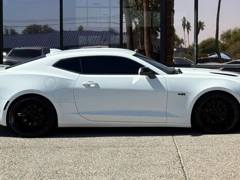 Used 2016 Chevrolet Camaro SS RWD image 14