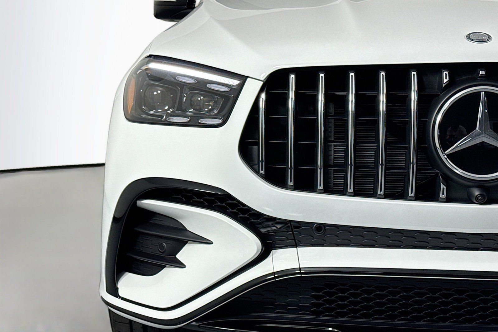 New 2026 Mercedes-Benz GLE 53 AMG 4MATIC Coupe image 13