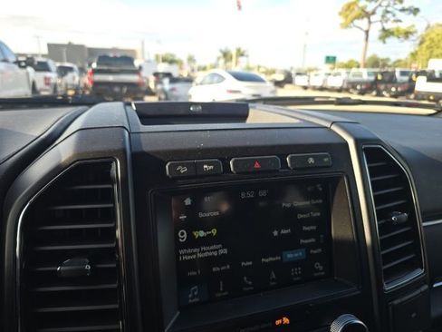 Used 2018 Ford Expedition Max Limited image 10