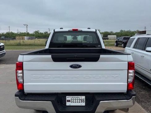 Used 2022 Ford F250 XL w/ Power Equipment Group AWD/4WD image 5