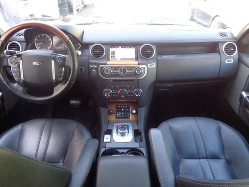 Used 2016 Land Rover LR4 HSE Silver Edition AWD/4WD image 29