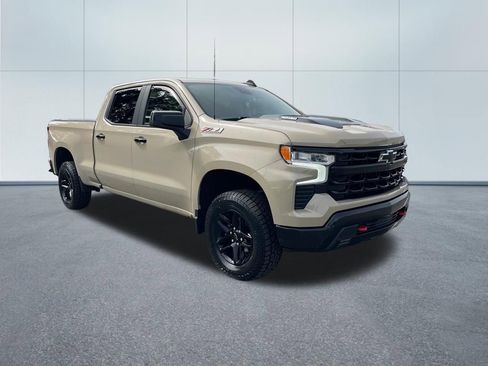 Used 2022 Chevrolet Silverado 1500 LT Trail Boss w/ Convenience Package II image 4