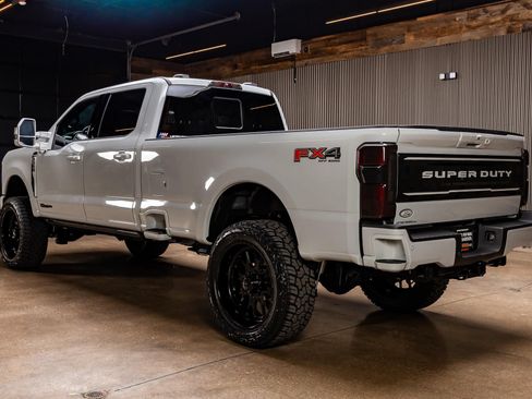 Used 2026 Ford F350 Platinum AWD/4WD image 7
