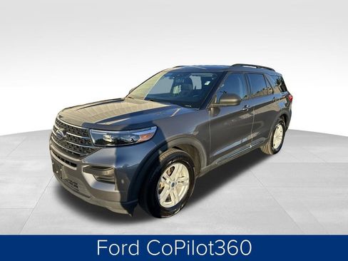 Used 2022 Ford Explorer XLT image 14