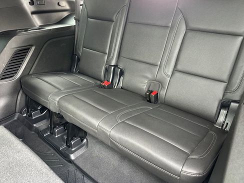 Used 2023 Chevrolet Tahoe Z71 AWD/4WD image 15