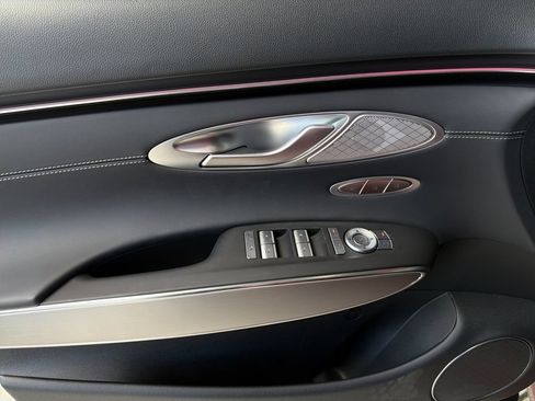 New 2026 Genesis GV70 2.5T Select AWD/4WD image 11