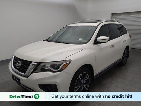 Used 2017 Nissan Pathfinder Platinum w/ Family Entertainment Package AWD/4WD image 1