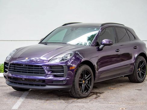 Used 2021 Porsche Macan w/ Premium Package Plus AWD/4WD image 4