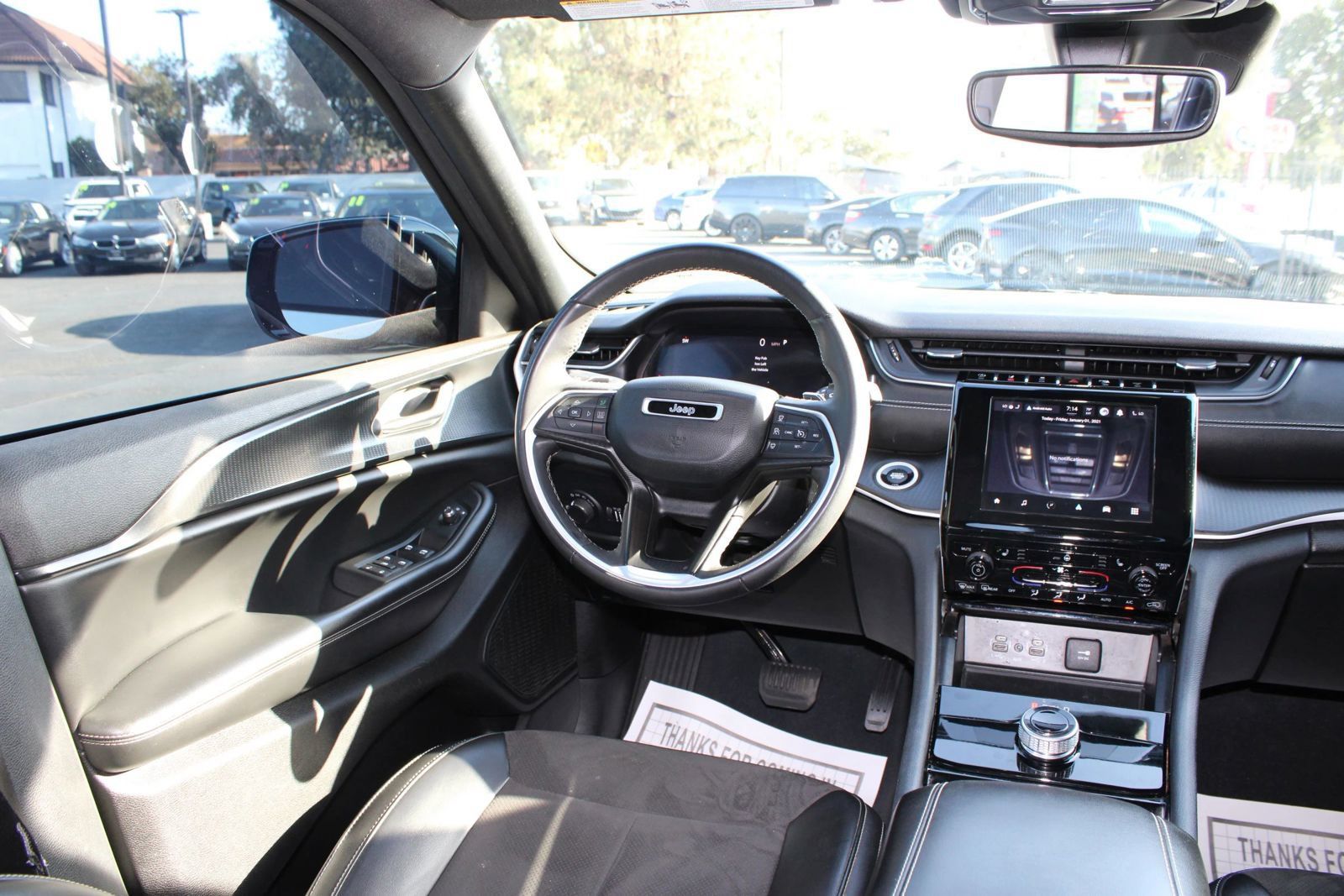 Used 2023 Jeep Grand Cherokee L Laredo RWD image 23