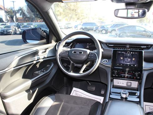 Used 2023 Jeep Grand Cherokee L Laredo RWD image 23