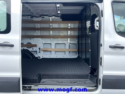 Used 2025 Ford Transit 250 Low Roof w/ Exterior Upgrade Package RWD image 20