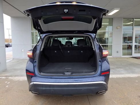 Used 2023 Nissan Murano SV image 7