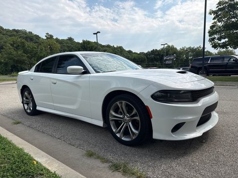 Used 2022 Dodge Charger GT w/ Plus Group RWD image 3