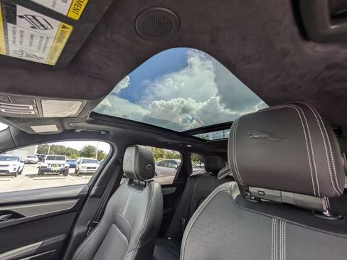 Used 2025 Jaguar F-PACE R-Dynamic S AWD/4WD image 19