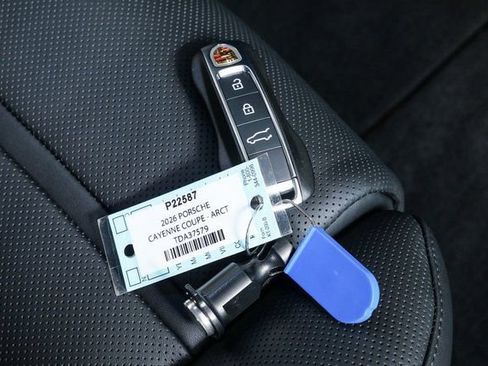 New 2026 Porsche Cayenne AWD image 39