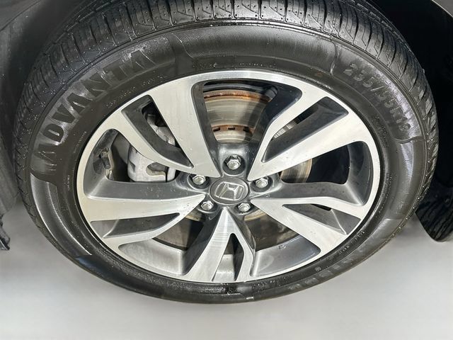 Certified 2024 Honda Odyssey Touring image 17