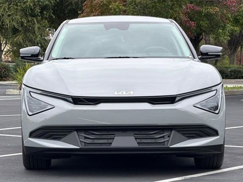 New 2025 Kia EV6 Light image 9