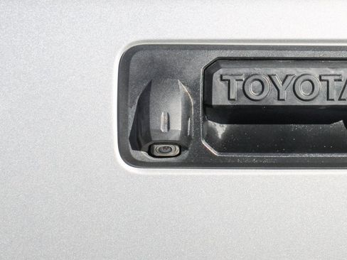 Used 2016 Toyota Tundra SR5 w/ TRD Off Road Package image 50