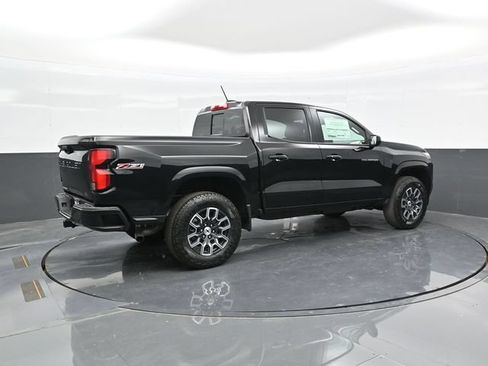 Used 2026 Chevrolet Colorado Z71 AWD/4WD image 7
