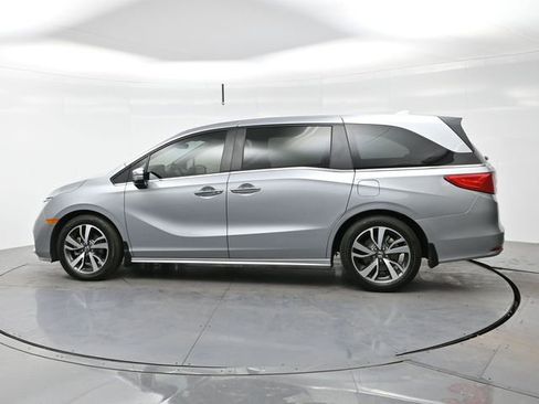Used 2023 Honda Odyssey Touring image 4