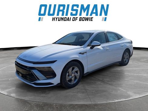 New 2026 Hyundai Sonata SE FWD image 2